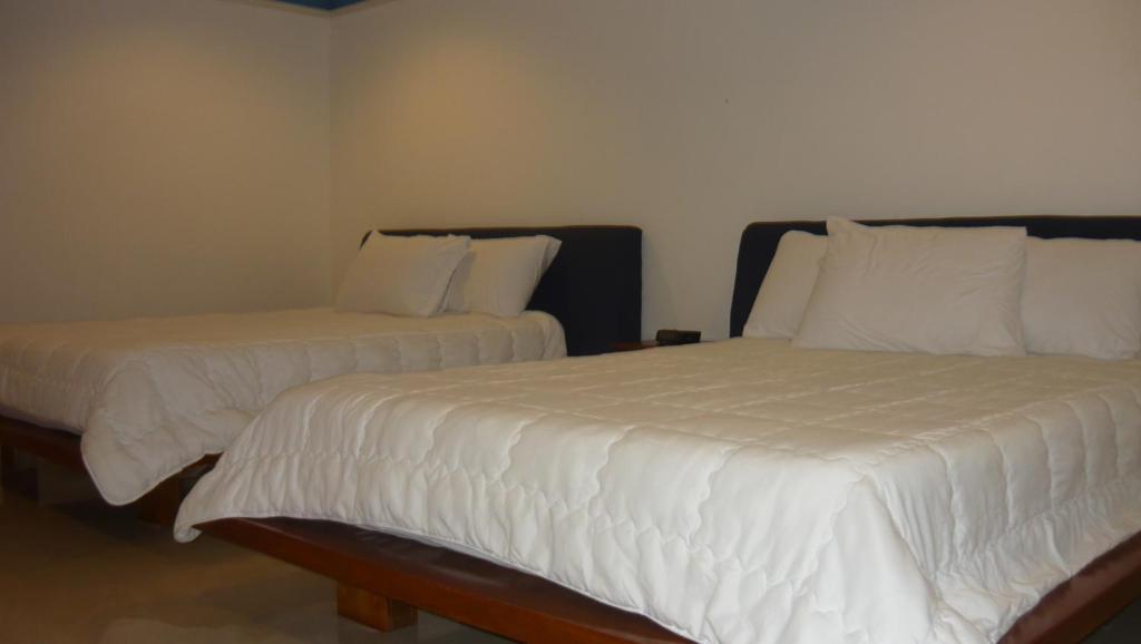 Amador Ocean View Hotel Panamaváros Szoba fotó